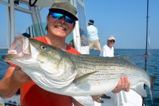 More Awesome Topwater Action - June 25, 2013